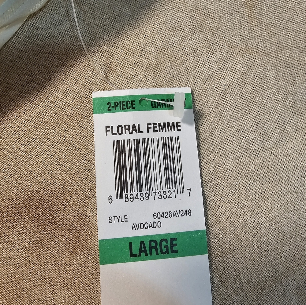 Morgan Taylor Intimates Satin Seafoam Green Pajama Set In Size Large. - Picture 5 of 7